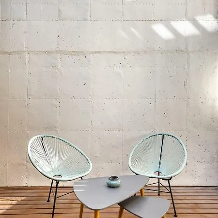 Artsy Retreat In The Heart Of *